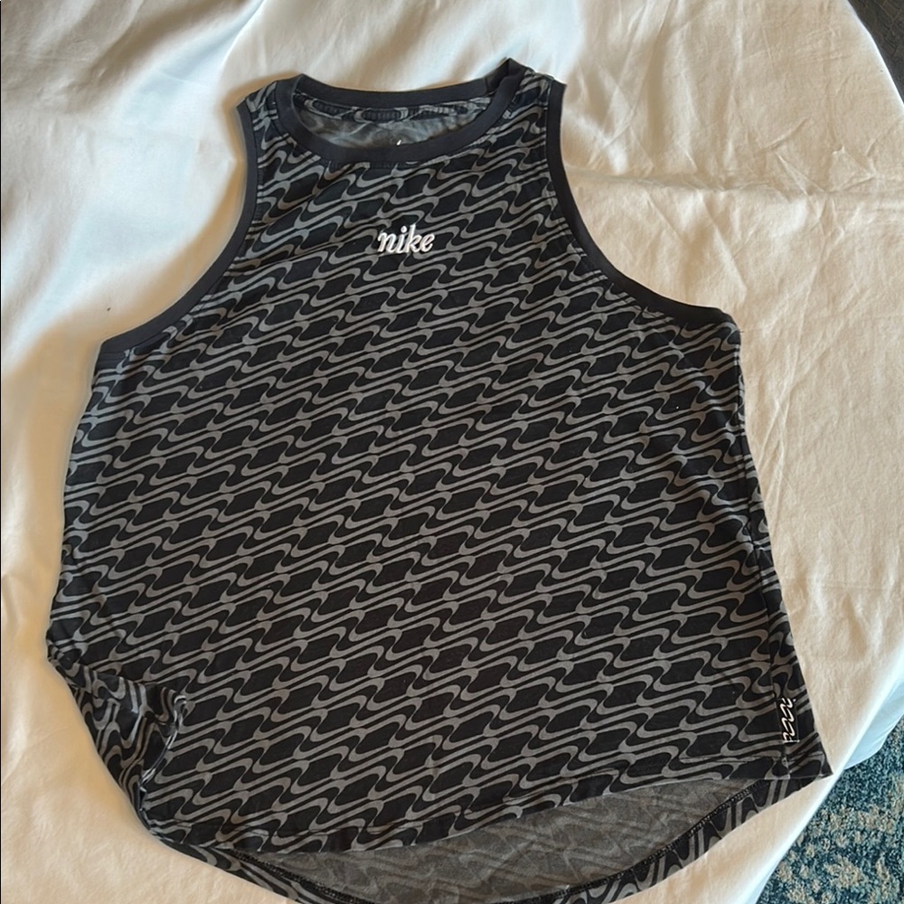 Nike Black and Gray Patterned Tank Top